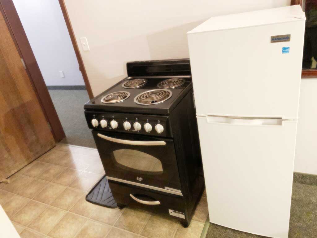 StMichaelsInn-Rycroft_Refrigerator-oven